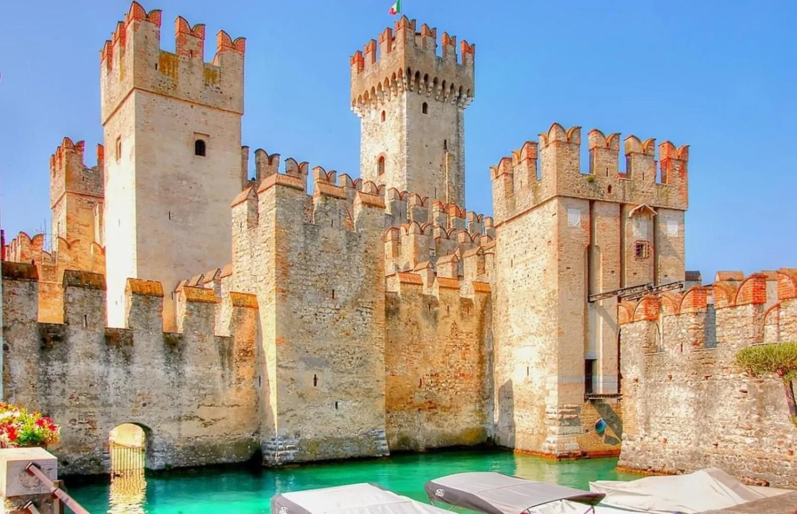 Twins Apartment - 200M Dal Lago Di Garda Con Piscina Sirmione